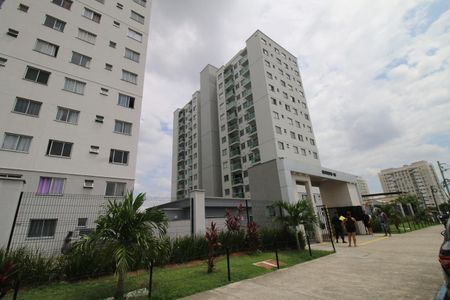 Apartamento para alugar com 45m², 2 quartos e 1 vagaFachada e portaria