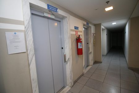 Apartamento para alugar com 45m², 2 quartos e 1 vagaÁrea comum - Elevadores