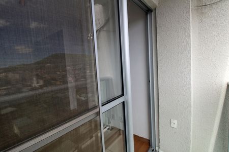 Apartamento para alugar com 45m², 2 quartos e 1 vagaVaranda