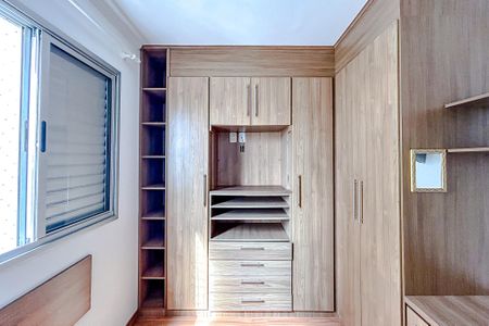 Apartamento para alugar com 48m², 2 quartos e 1 vagaQuarto 2 - Armários