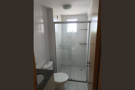 Banheiro de apartamento para alugar com 2 quartos, 56m² em Ipiranga, Goiânia