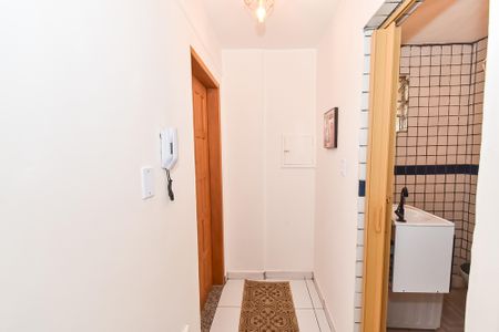 Hall da sala de apartamento para alugar com 1 quarto, 35m² em Liberdade, São Paulo