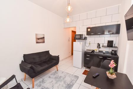 Sala/cozinha de apartamento para alugar com 1 quarto, 35m² em Liberdade, São Paulo