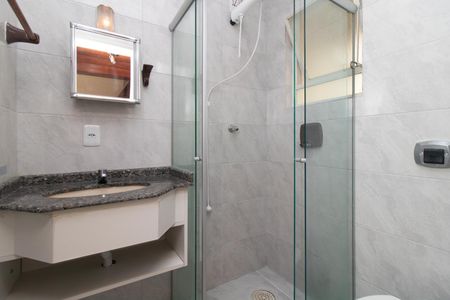 Banheiro de apartamento para alugar com 1 quarto, 42m² em Cidade Baixa, Porto Alegre