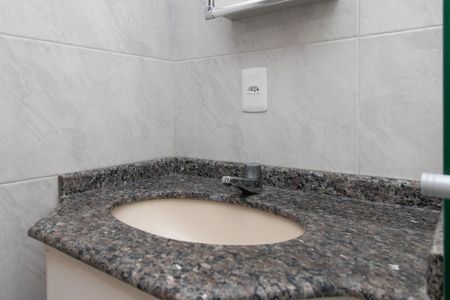 Banheiro de apartamento para alugar com 1 quarto, 42m² em Cidade Baixa, Porto Alegre