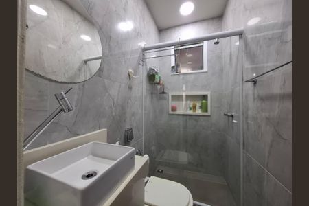 Apartamento à venda com 65m², 2 quartos e sem vagaBanheiro da suíte 