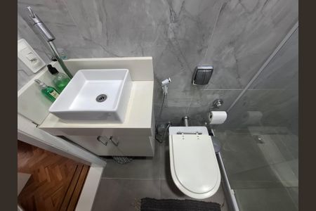 Apartamento à venda com 65m², 2 quartos e sem vagaBanheiro da suíte 