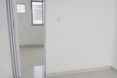 Quarto de kitnet/studio para alugar com 1 quarto, 35m² em Chacrinha, Nova Iguaçu