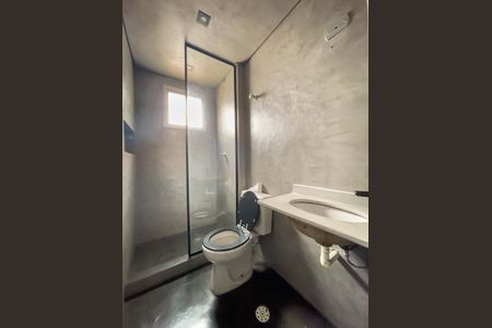 Banheiro de apartamento para alugar com 2 quartos, 50m² em Centro, Osasco