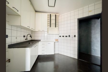 Apartamento para alugar com 50m², 2 quartos e 1 vaga Apartamento para alugar com 50m², 2 quartos e 1 vagaCozinha e Área de Serviço