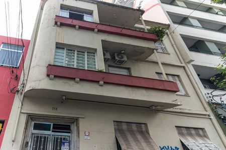 Apartamento à venda com 80m², 2 quartos e sem vaga Apartamento à venda com 80m², 2 quartos e sem vagaFachada