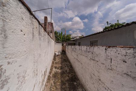 Casa à venda com 200m², 4 quartos e 1 vaga Casa à venda com 200m², 4 quartos e 1 vagaCorredor