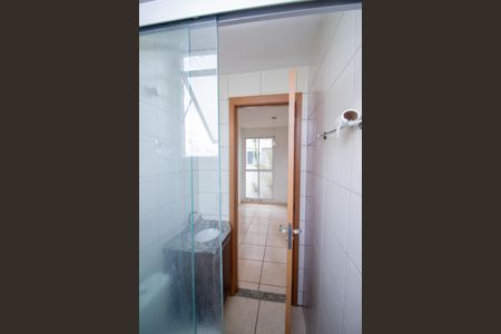 Apartamento para alugar com 45m², 2 quartos e 1 vagaBanheiro Social