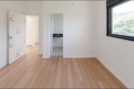 Apartamento à venda com 64m², 2 quartos e 2 vagasSuíte