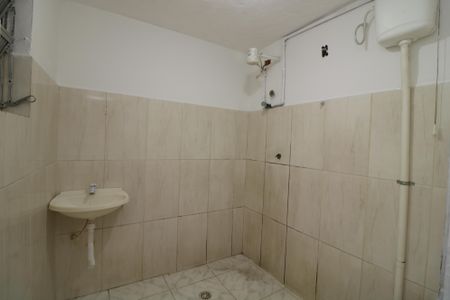 Banheiro de casa para alugar com 1 quarto, 49m² em Vila Ema, São Paulo