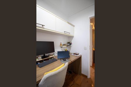 Apartamento à venda com 118m², 3 quartos e 2 vagasEscritório