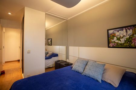 Apartamento à venda com 118m², 3 quartos e 2 vagasSuíte 3