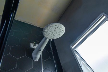 Casa de condomínio para alugar com 125m², 2 quartos e 2 vagasBanheiro