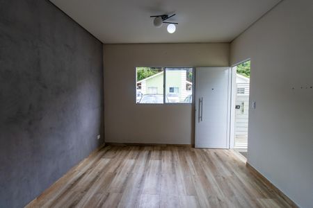 Casa de condomínio para alugar com 125m², 2 quartos e 2 vagasSala