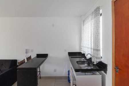 Cozinha de kitnet/studio para alugar com 1 quarto, 29m² em Vila Cleonice, São Paulo
