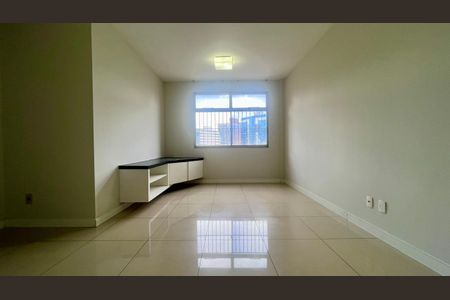 sala  de apartamento à venda com 3 quartos, 82m² em Santa Efigênia, Belo Horizonte