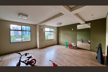 Apartamento à venda com 82m², 3 quartos e 1 vagaÁrea comum