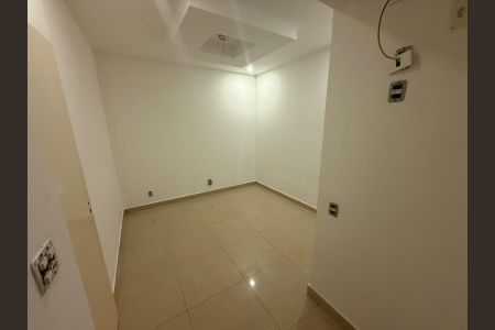 Sala de casa para alugar com 2 quartos, 80m² em Taquara, Rio de Janeiro