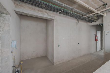 Apartamento à venda com 314m², 4 quartos e 4 vagas Apartamento à venda com 314m², 4 quartos e 4 vagasÁrea de Serviço