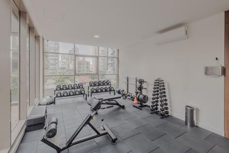 Apartamento à venda com 314m², 4 quartos e 4 vagas Apartamento à venda com 314m², 4 quartos e 4 vagasAcademia