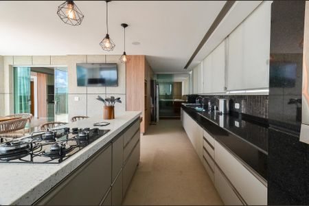 Apartamento à venda com 321m², 3 quartos e 4 vagasÁrea da Cobertura