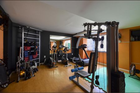 Apartamento à venda com 321m², 3 quartos e 4 vagasÁrea comum - Academia