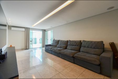 Apartamento à venda com 321m², 3 quartos e 4 vagasSala de TV Cobertura