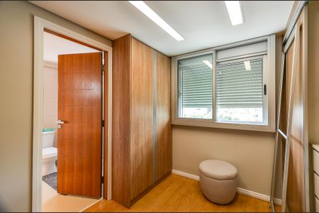 Apartamento à venda com 321m², 3 quartos e 4 vagasCloset Suíte 2