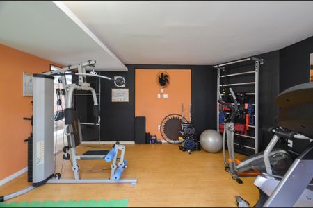 Apartamento à venda com 321m², 3 quartos e 4 vagasÁrea comum - Academia