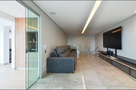 Apartamento à venda com 321m², 3 quartos e 4 vagasSala de TV Cobertura