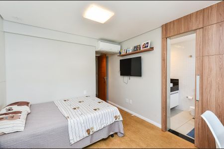 Apartamento à venda com 321m², 3 quartos e 4 vagasSuíte 1