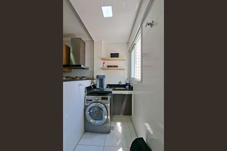 Apartamento para alugar com 81m², 2 quartos e 1 vagaÁrea de Serviço