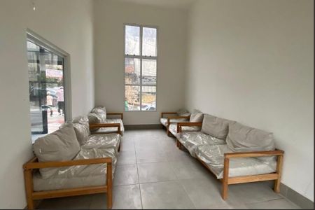 Apartamento à venda com 41m², 2 quartos e 1 vaga Apartamento à venda com 41m², 2 quartos e 1 vagaHall social