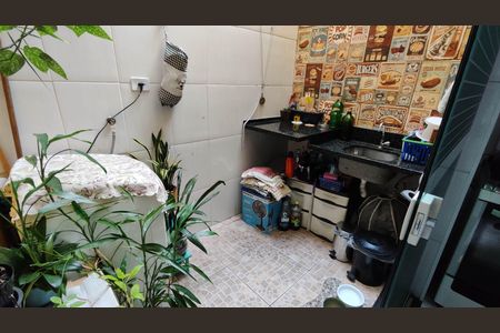 Casa de condomínio à venda com 62m², 2 quartos e 1 vagaÁrea de Serviço