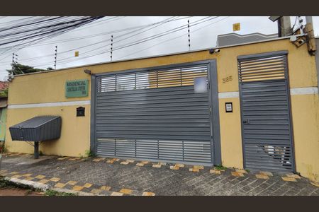 Casa de condomínio à venda com 62m², 2 quartos e 1 vagaFachada