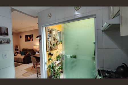 Casa de condomínio à venda com 62m², 2 quartos e 1 vagaCozinha