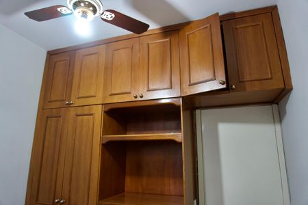 Apartamento para alugar com 121m², 3 quartos e 1 vagaQuarto 1 - Armários