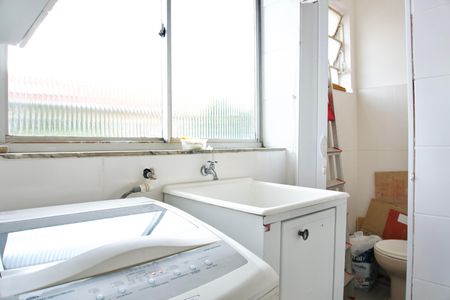 Apartamento para alugar com 121m², 3 quartos e 1 vagaÁrea de Serviço