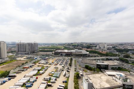 Apartamento à venda com 83m², 3 quartos e 2 vagasVaranda