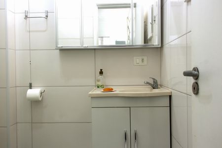 Apartamento para alugar com 47m², 2 quartos e sem vagaBanheiro 