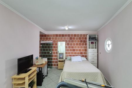 Casa à venda com 230m², 3 quartos e 2 vagas Casa à venda com 230m², 3 quartos e 2 vagasQuarto 3