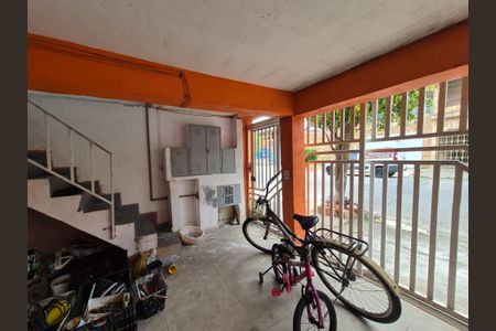 Casa para alugar com 60m², 2 quartos e 1 vagaÁrea comum