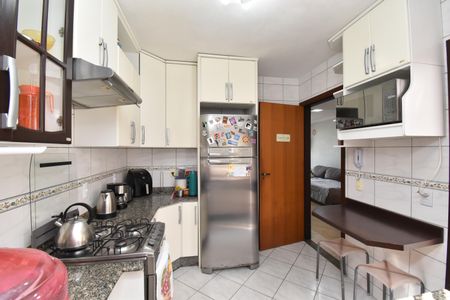 Casa de condomínio para alugar com 110m², 3 quartos e 2 vagasCozinha