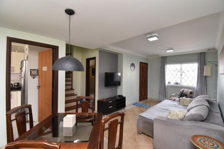 Sala de casa de condomínio para alugar com 3 quartos, 110m² em Bairro Alto, Curitiba