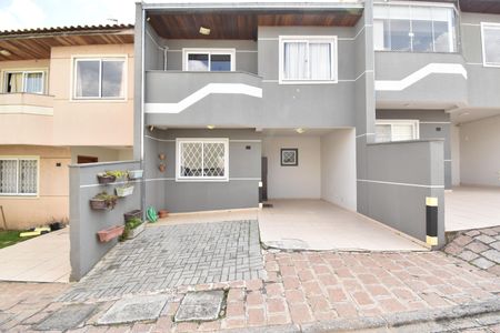 Casa de condomínio para alugar com 110m², 3 quartos e 2 vagasFachada